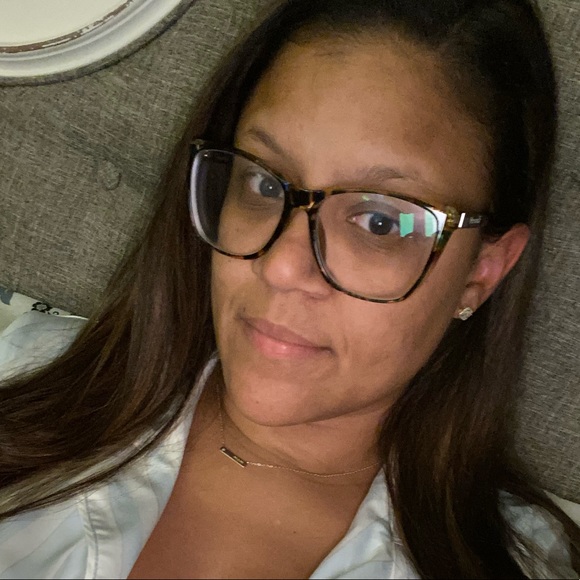 Meet your Posher, Marianela - Picture 1 of 1